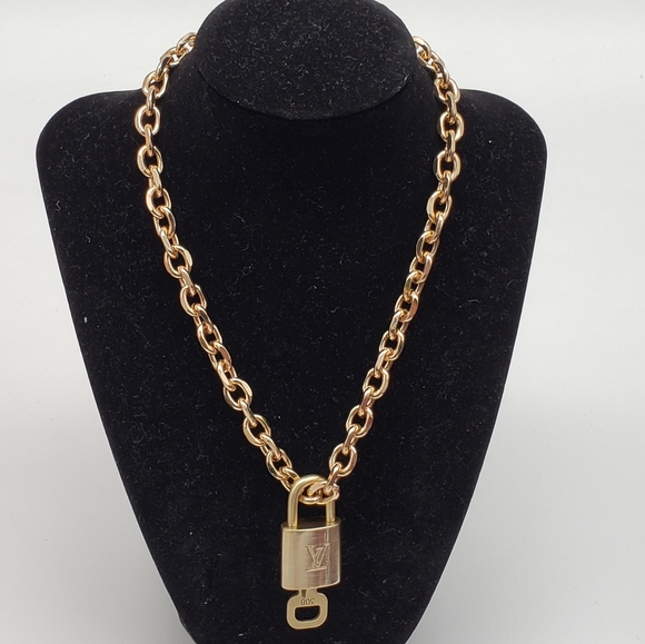Authentic Louis Vuitton Gold Padlock With Unbranded Gold Plated Chain - Picture 1 of 8